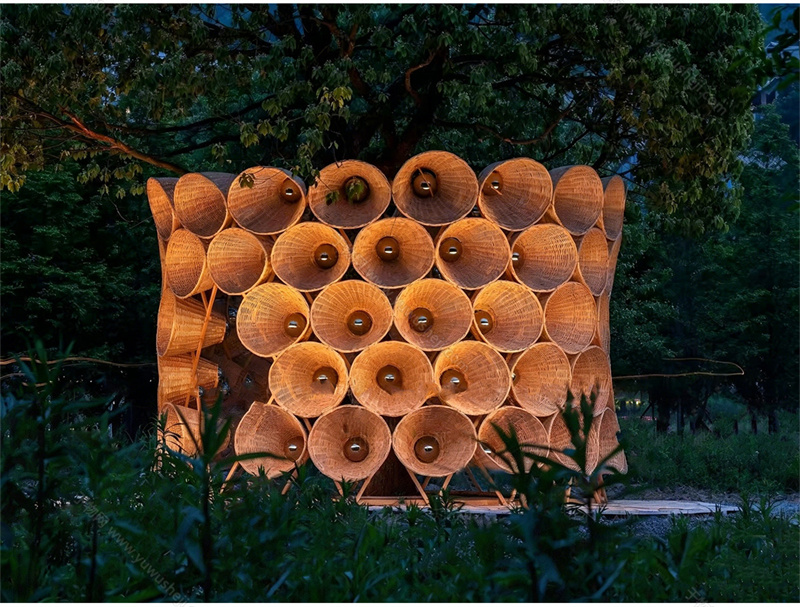 10021
